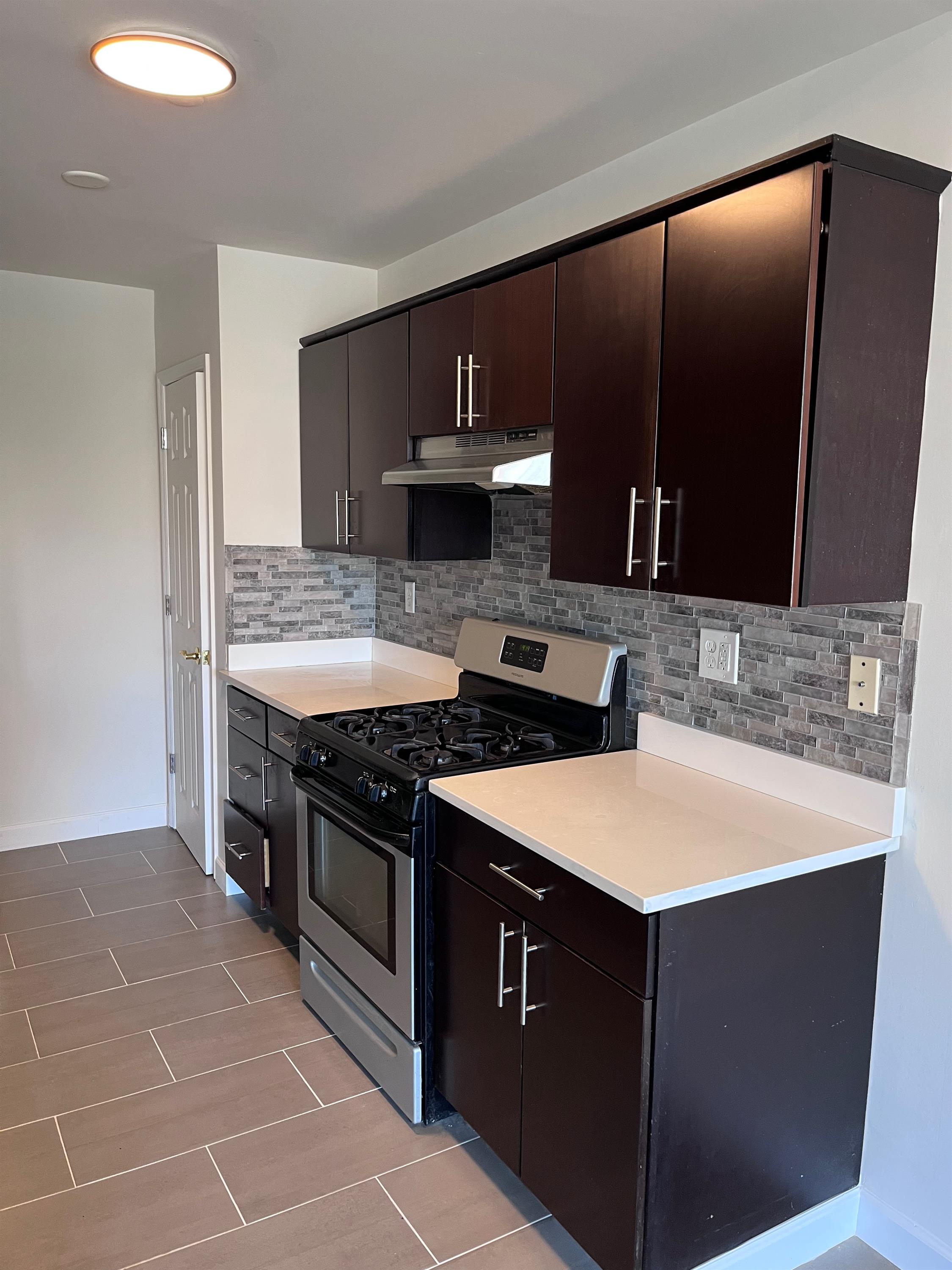 110 Halsted Street - 306