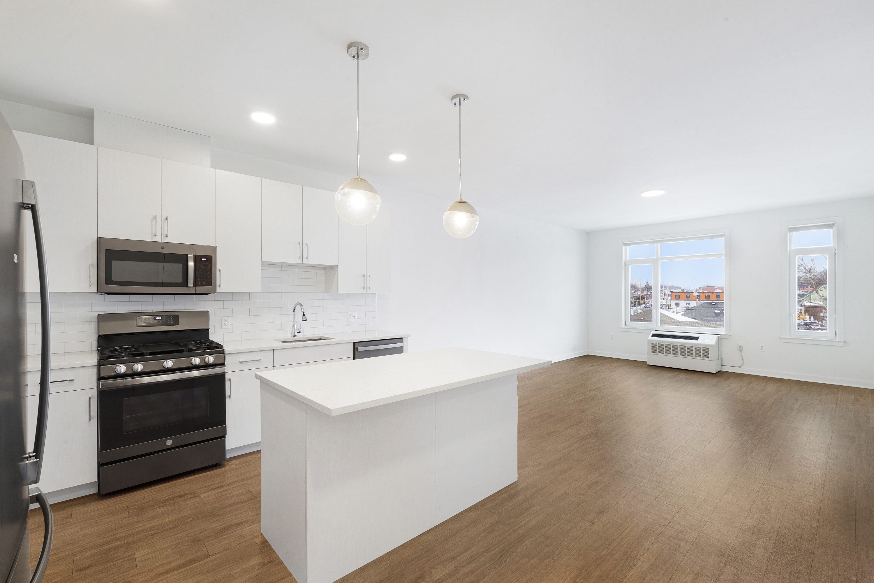 1181 Morris Avenue - 405